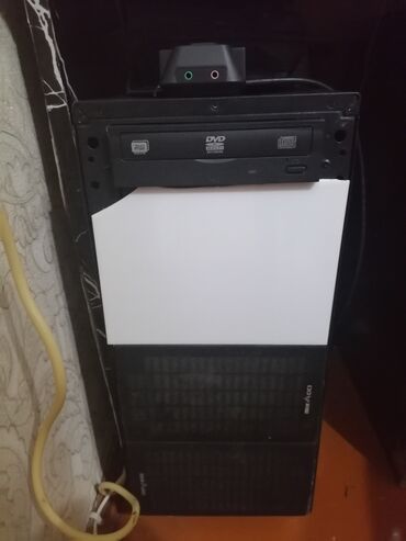 Kompüter ehtiyyat hissələri: Kompyuter personalniy satilir əla vəziyyətdə Windows 10 pro.Danilar