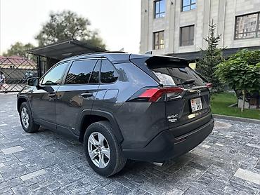 Toyota: Toyota RAV4: 2021 г., 2.5 л, Вариатор, Гибрид, Кроссовер — 10