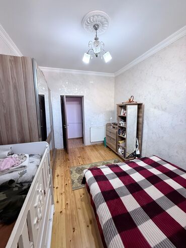 Həyət evləri və villaların satışı: 4 otaqlı, 140 kv. m, Kredit yoxdur, Orta təmir -da lalafo.az — 10 Həyət evləri və villaların satışı: 4 otaqlı, 140 kv. m, Kredit yoxdur, Orta təmir — 10