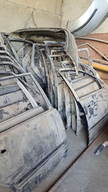 Двери и комплектующие: Дверь Комплект Mercedes-Benz, Б/у, Оригинал at lalafo.kg — 3 Двери и комплектующие: Дверь Комплект Mercedes-Benz, Б/у, Оригинал — 3