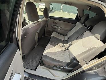 corolla 2016: Toyota Prius V: 2016 г., 1.8 л, Вариатор, Гибрид, Универсал — 4