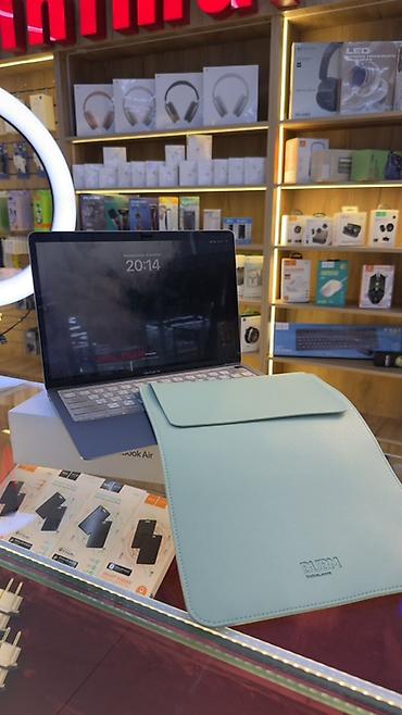 Ноутбуки Apple (MacBook): Для лёгких задач, Б/у, Apple M1, ОЗУ, RAM: 16 ГБ, В рассрочку — 3