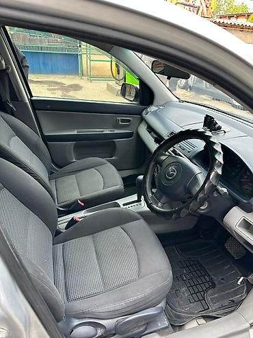 нужен ремонт: Mazda : 2005 г., 1.3 л, Автомат, Бензин, Седан — 2