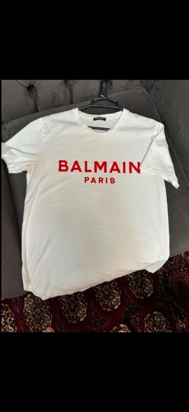 son zeng koynekleri ucun sekiller: Balmain Paris brendli T‑şört kolleksiyası - Model 1: Ağ rəng, sinədə