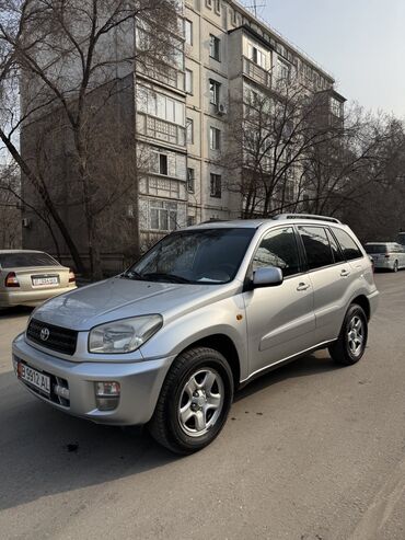 Toyota: Toyota RAV4: 2002 г., 2 л, Автомат, Бензин, Кроссовер