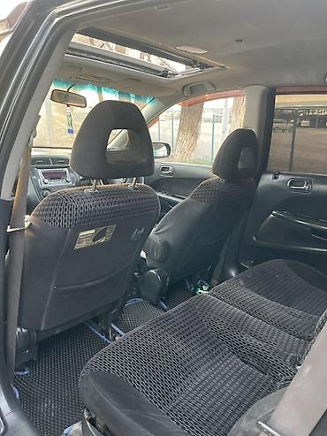 Honda: Honda Stream: 2002 г., 2 л, Автомат, Бензин, Минивэн — 5