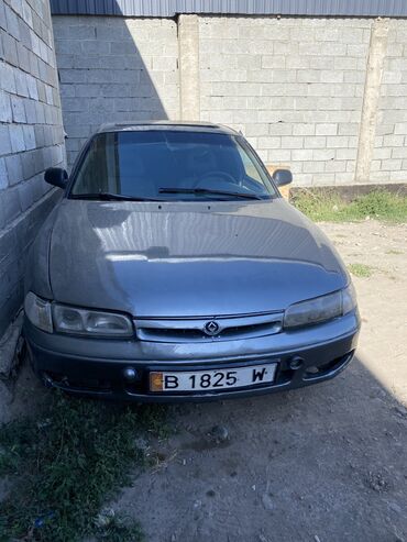 мазда 626 1986: Mazda 626: 1991 г., 2 л, Механика, Бензин, Седан