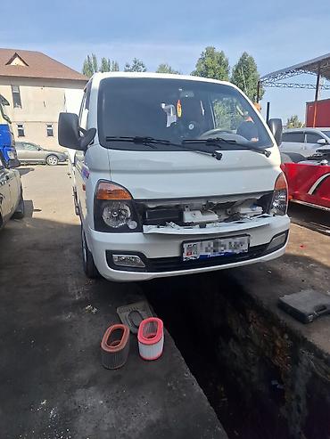 Легкий грузовик, Hyundai, Стандарт, 1,5 т, Б/у at lalafo.kg Легкий грузовик, Hyundai, Стандарт, 1,5 т, Б/у