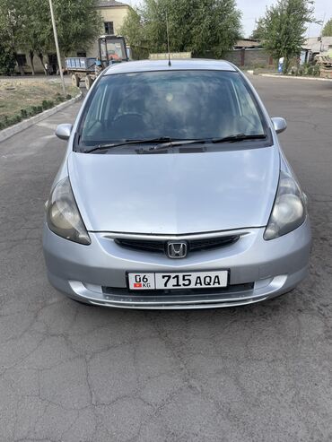 авто из оаэ: Honda Fit: 2003 г., 1.3 л, Вариатор, Бензин