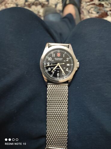 Классические: Классические часы, Victorinox Swiss Army, Титан, Швейцария, Оригинал, Мужские, Б/у