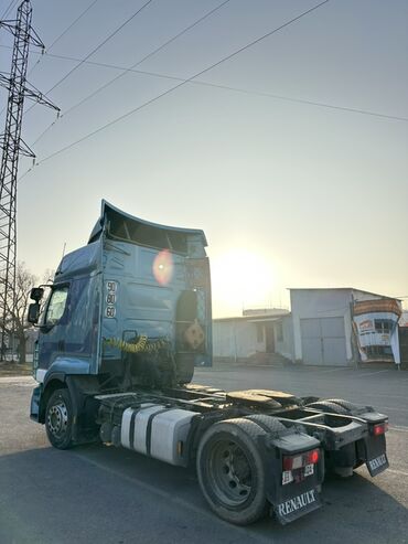 Тягачи: Тягач, Renault, 2012 г., Без прицепа — 4