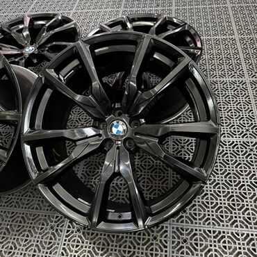 шины и диски в бишкеке: Литые Диски R 22 BMW, Комплект, отверстий - 5, Б/у