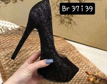 Salonke: Salonke, Bona, 37 — 4