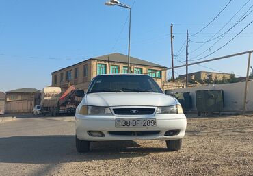 Daewoo: Daewoo Nexia: 1.5 l | 1997 il Sedan — 1