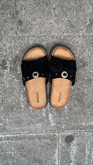 Nivelli qadın şlapesi – zərif və rahat - Model: slip-on şlape - Rəng lalafo.az -da Nivelli qadın şlapesi – zərif və rahat - Model: slip-on şlape - Rəng