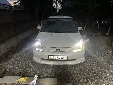 машина в рассрочку без первоначального взноса: Honda Civic: 2002 г., 1.5 л, Вариатор, Бензин, Хэтчбэк