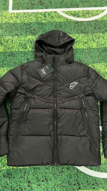 флиски найк бишкек: Пуховик Nike черного цвета с капюшоном. - Материал верха: гладкая