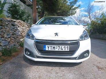 Μεταχειρισμένα Αυτοκίνητα: Peugeot 208: 1.2 l. | 2019 έ. | 36000 km. Χάτσμπακ