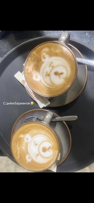 мороженое макет: Авторский латте с латте-артом - Кофе на основе эспрессо с бархатистой — 1