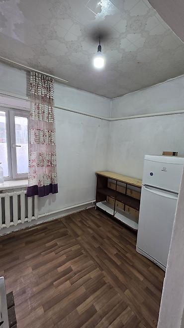 Үйлөрдү ижарага берүү: Сдается Домик 2 комнаты в Районе Лермонтова Жибек-Жолу ком услуги — 4