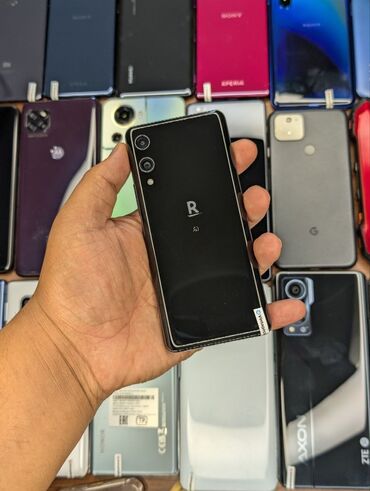 Другие мобильные телефоны: Rakuten hand esim Телефоны в идеальном состоянии закругленный экран