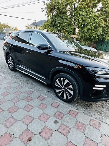 каропка свик: BYD Song Plus: 2023 г., Автомат, Электромобиль, Кроссовер — 2