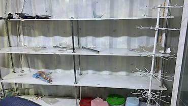 Торговое оборудование для магазина - Металлические стеллажи с