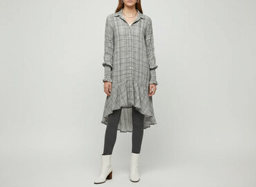 strony z używanymi ubraniami: Sukienka damska, rozmiar One size