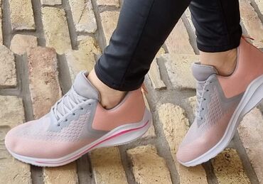 Women's Sneakers and athletic shoes: 41 — 17