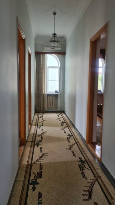 Digər kommersiya daşınmaz əmlakı: Badamdar da Hərbi qospitalın yanında 6 sotun içində olan 2 mərtəbli 5 — 15