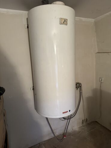 эмалированные кастрюли: Водонагреватель Ariston 150 л, Металл