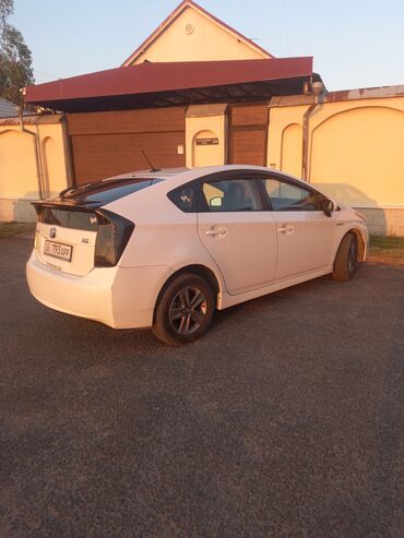 Toyota: Toyota Prius: 2011 г., 1.8 л, Автомат, Гибрид, Хэтчбэк