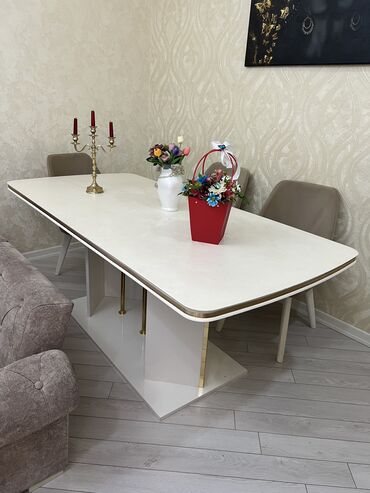 stul satilir: Qonaq masası, İşlənmiş, Oval masa, Azərbaycan