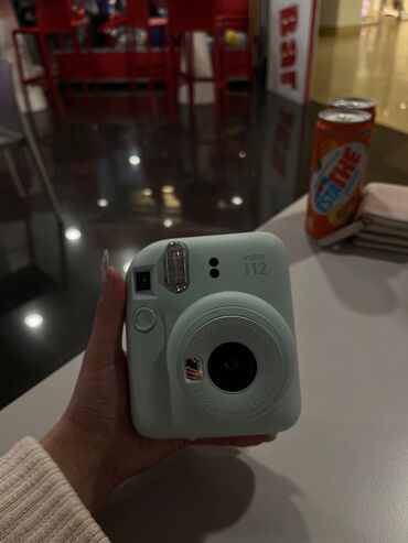 фотоаппараты ретро: Instax mini 12 продаю