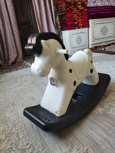 Игрушки: 2500сом