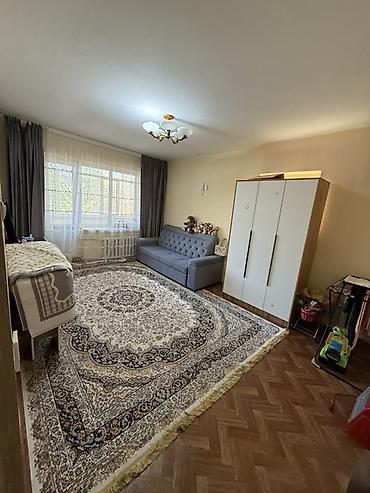квартиры 5 микрорайон: 1 комната, 35 м², 105 серия, 2 этаж, Косметический ремонт — 1