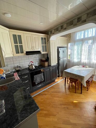 Köhnə tikili: Bakı, 3 otaqlı, Köhnə tikili, m. Xalqlar Dostluğu, 80 kv. m -da lalafo.az — 6 Köhnə tikili: Bakı, 3 otaqlı, Köhnə tikili, m. Xalqlar Dostluğu, 80 kv. m — 6