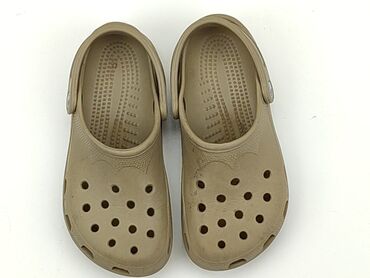 brązowe buty sportowe: Slippers Crocs, 22, Used