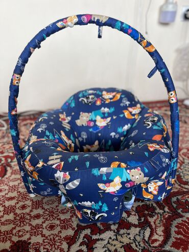 Другая детская мебель: Продаю кресло силушку для деток которые учатся сидеть в отличном