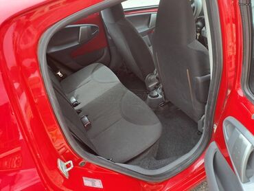Toyota: Toyota Aygo: 1 l. | 2009 έ. Χάτσμπακ — 6
