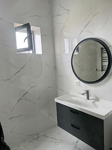 Укладка плитки: Подготовка стен для укладки, Подготовка стен для грунтовки, Резка плитки | Керамическая плитка, Керамогранитая плитка | Вертикальная укладка, Диагональная укладка, Горизонтальная укладка Больше 6 лет опыта — 10