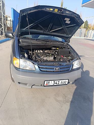 Транспорт: Toyota Sienna: 2001 г., 3 л, Автомат, Бензин, Минивэн — 4