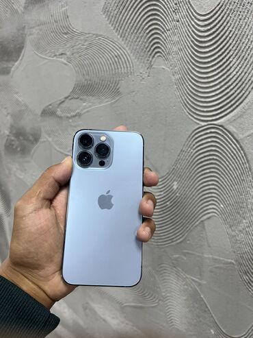 Apple iPhone: IPhone 13 Pro, Б/у, 128 ГБ, Защитное стекло, Чехол, 88 %