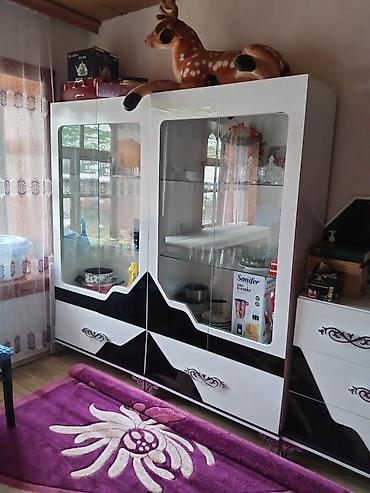 rels işıq: Qonaq otağı üçün mebel dəsti Tərkibi: - Geniş bufet/komod: 3 dərin — 4