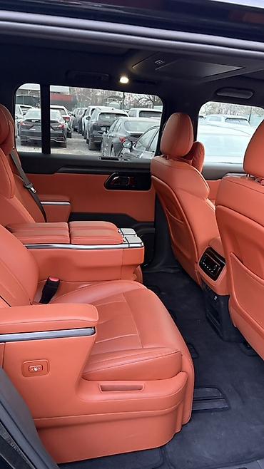 Land Rover: Land Rover : 2023 г., Внедорожник — 9