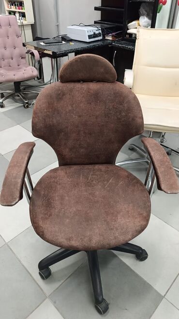 стульчик и кресло кочалка для кормления: Kreslo 140 azn satilir‼️deridir unvan hezi aslanov l4129m sekine