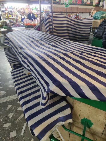 аренда помещение кафе: Продаю 3 торговых места на Аламединском рынке (в крытом здании)