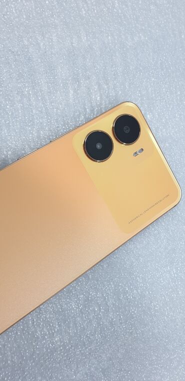 Samsung: Vivo Y56, Б/у, 128 ГБ, цвет - Желтый, 2 SIM