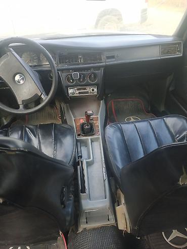 maşın satişi: Mercedes-Benz 190 (W201): 0.2 l | 1993 il Sedan — 8