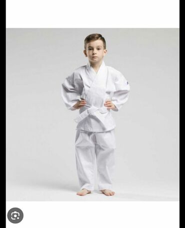 Спортивная форма: Кимоно для каратэ, таэквондо и дзюдо ростовка 120, для детей от 7 -9